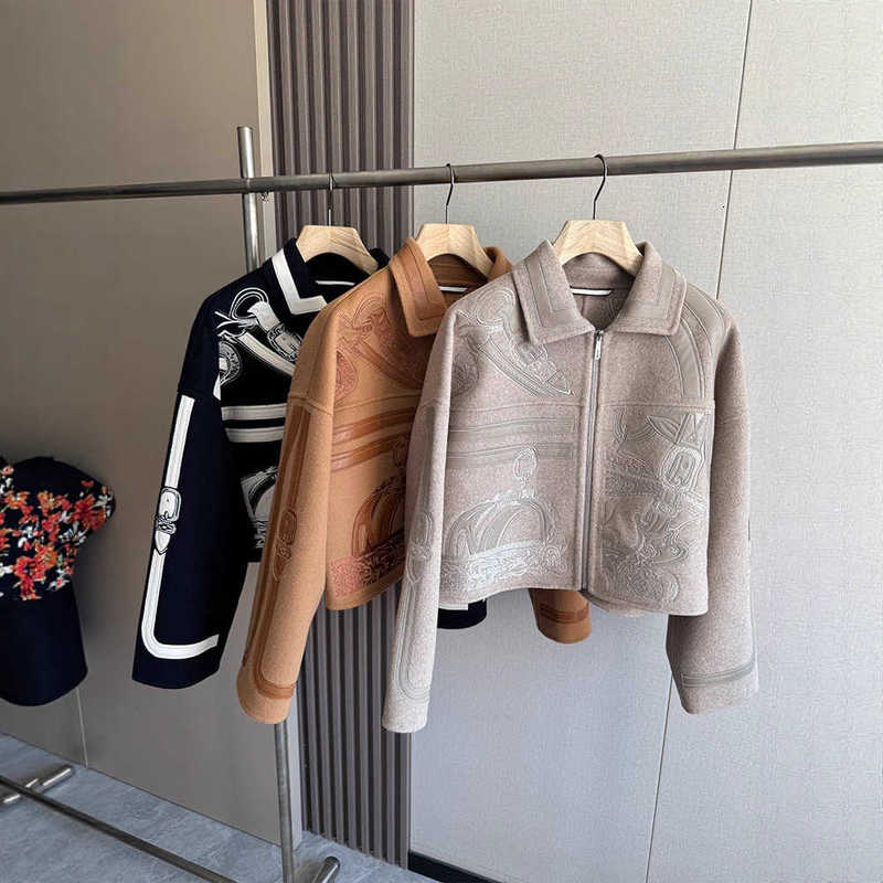 Women's Jackets designer Cropped Wool Coat H Brand 25 New Heavy Embroidery Sheepskin Women Short Double-Sided Cashmere Wool Coat Winter Jacket