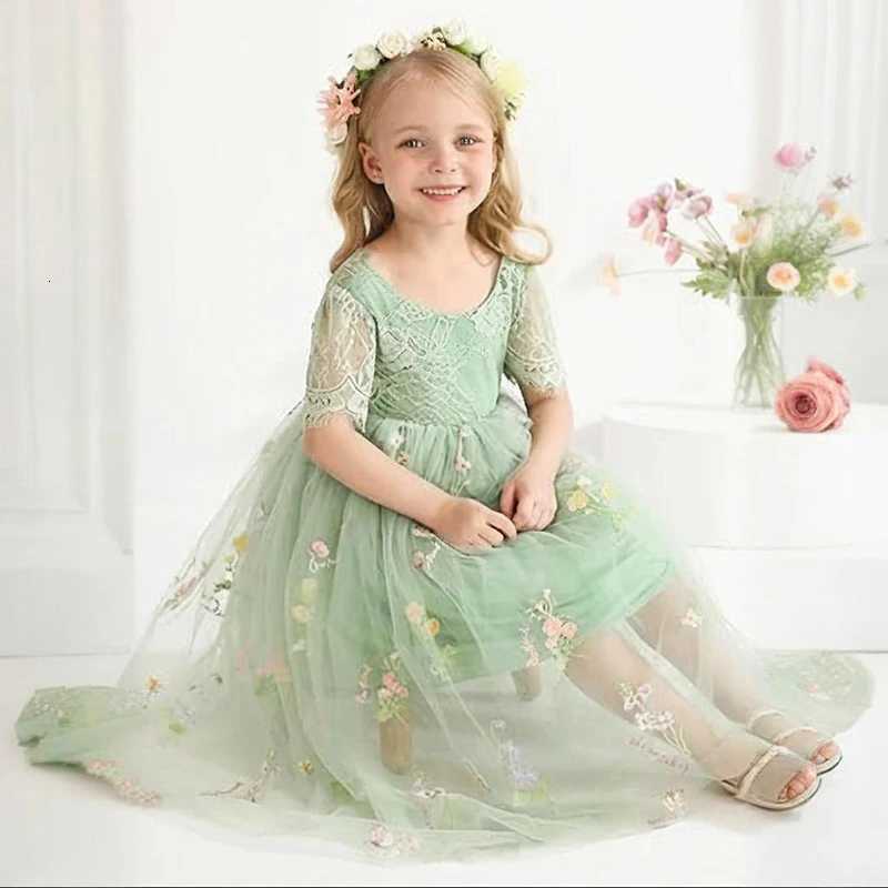 2025 New Green Girls Summer Dress Embroidered Floral Kid Princess Par Gown Mesh Lace Short Sleeves Wedding Flower Girl Dresses W250925