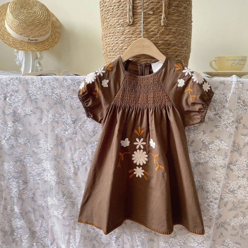In stock 2025 Summer APO Collection childrens dress on girls vintage style embroidered floral short princess dress for childre 250211
