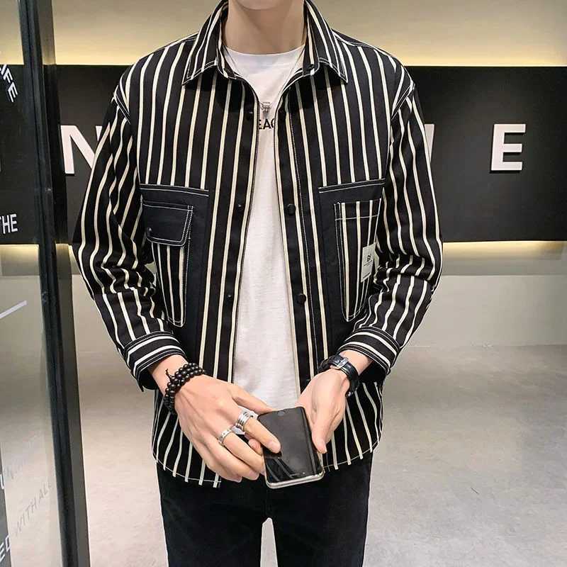 Shirts And Blouses For Men Cargo Man Tops Striped Clothing Korean Style With Pocket Luxury Designer Sleeves Cotton Social X250925