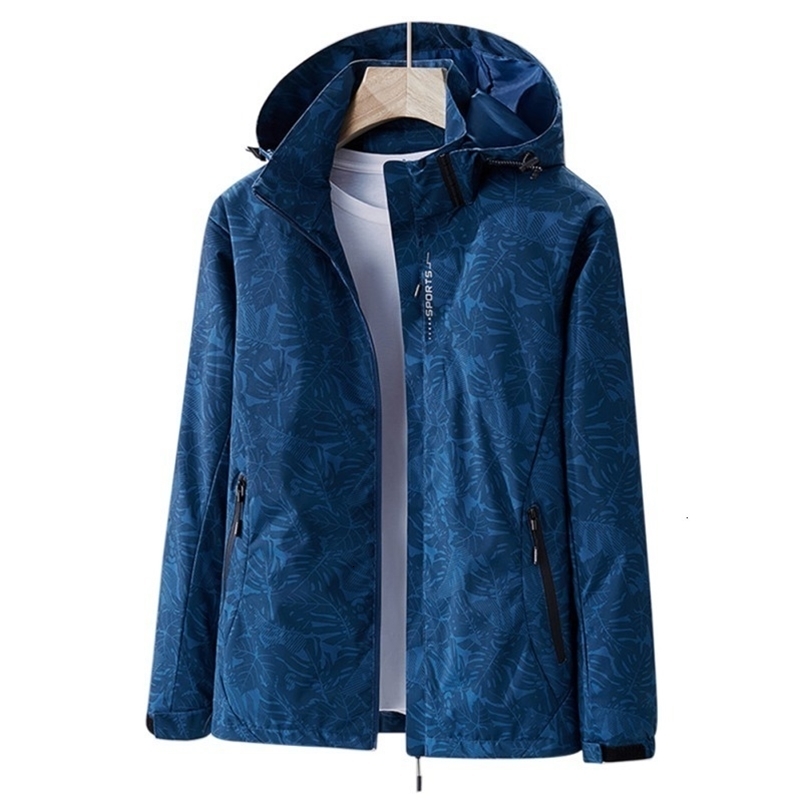 Men's Jackets Men's Spring Thin Camouflage Jacket Hooded Waterproof Mountaineering Windbreaker Running Sports Breathable Coat 230509