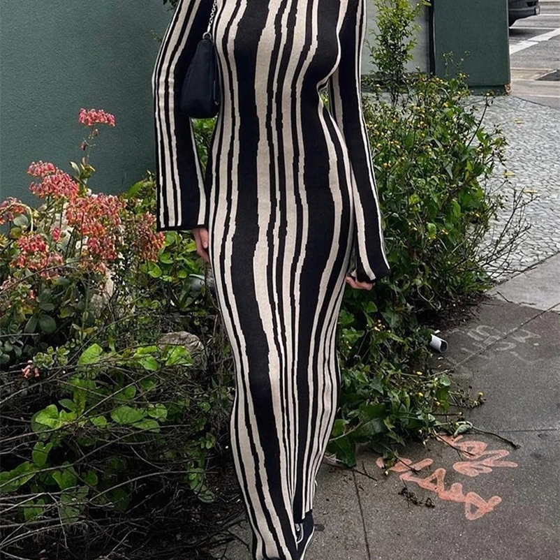 Basic Casual Dresses Knitted Stripe Wave Maxi Long Dress Women Fashion Elegant Bodycon Dress Ladies Sexy Slim Flare Sleeve Dress Party Dress 231129