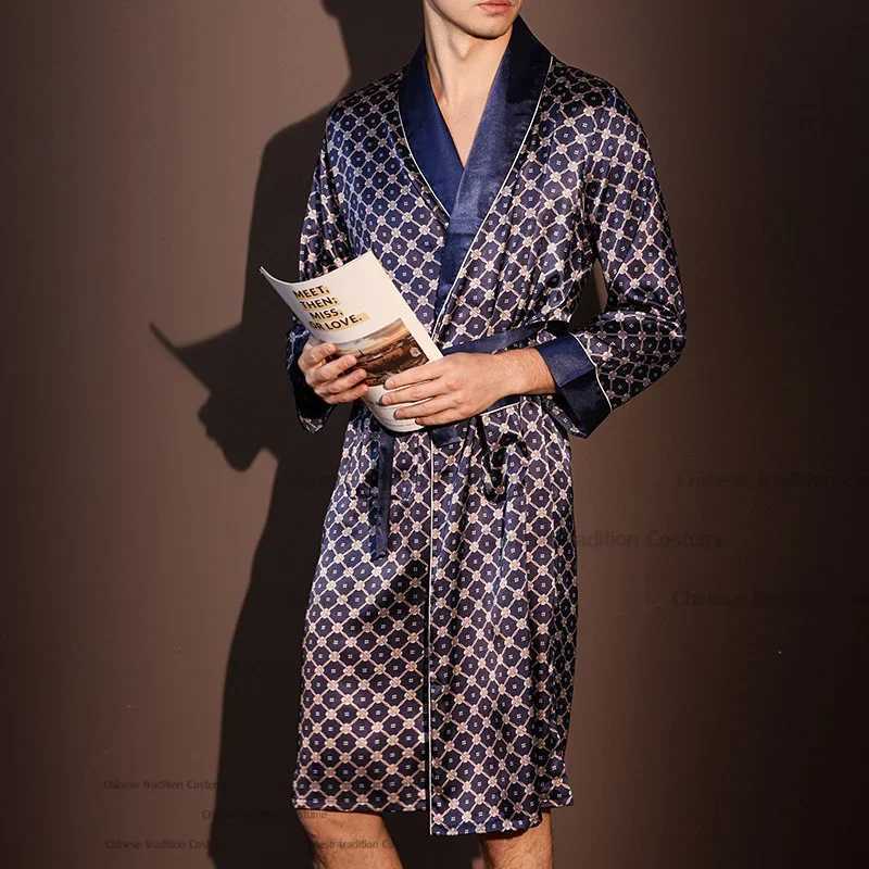 Men Summer Thin Bathrobe High Quty Nightrobes OnePiece Robe Male Loungewear Gents Spring Large Size Ice Silk Printed Pajamas L250925JL8G