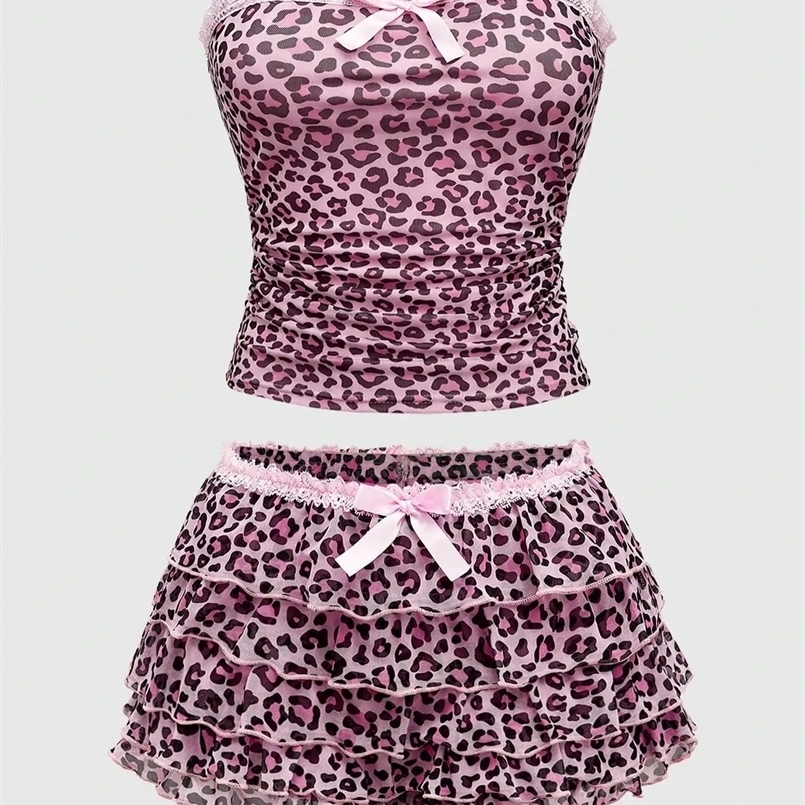 Y2k Sexy Girl Outfit for Women in Summer Shibuya pink leopard print patchwork lace bow halter top leopard print skirt emo 250610