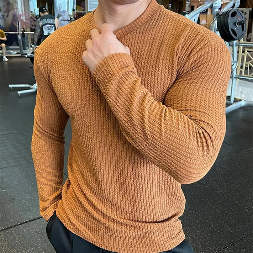 Fashionable mens long sleeved Tshirt Oneck solid casual spring and autumn loose top street wear Plus size 3XL 240822