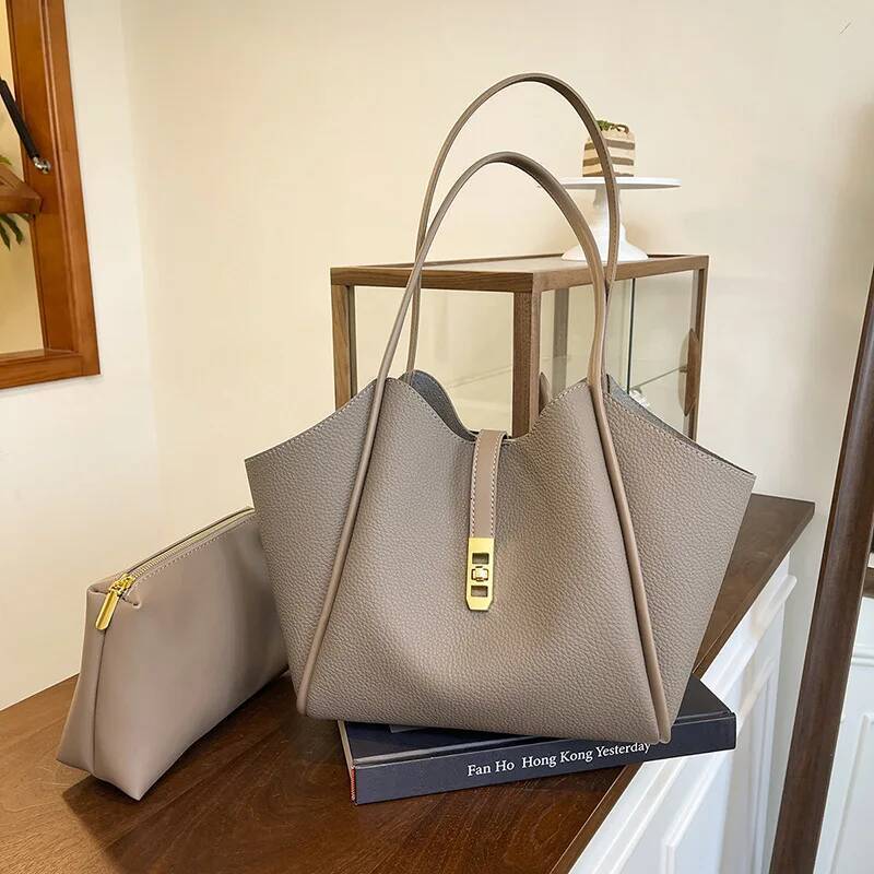 Korean Version of Fashion High-end Sense Large-capacity Women's 2025 New Niche Design Simple Shoulder Portable Tote Bag
