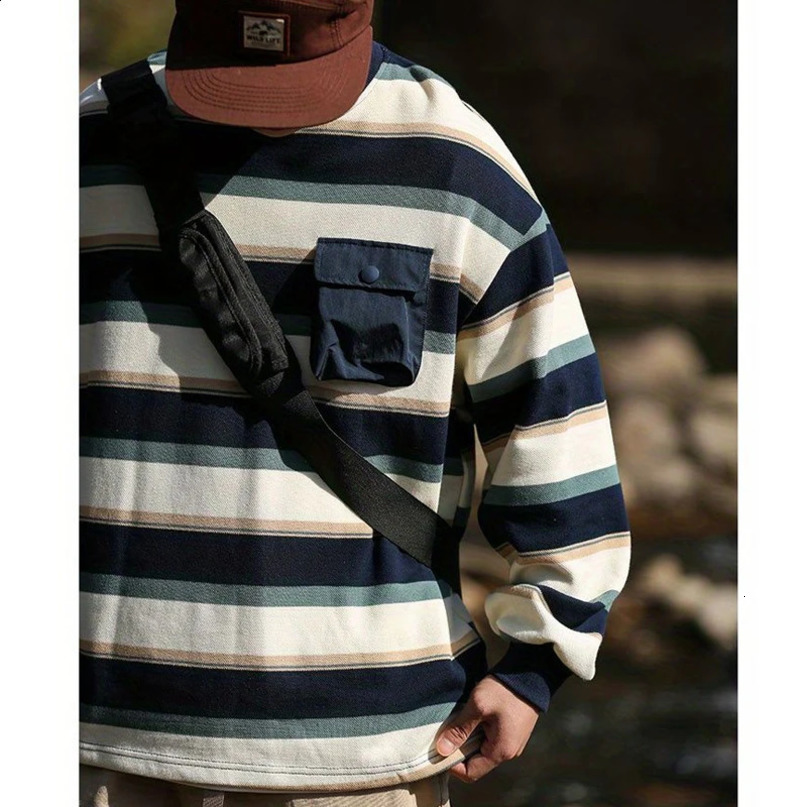 Mens fashion retro striped print oversized Harajuku street Tshirt Y2K young Japanese style Oneck long sleeved top 240822