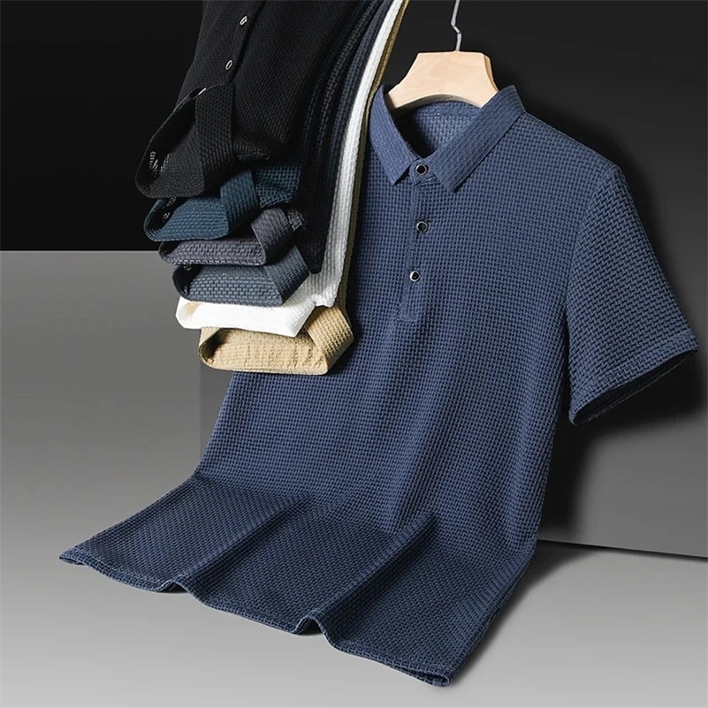 Mens Checkered Short Sleeved Solid Color POLO Shirt Breathable and Comfortable Elastic Top 240823Z