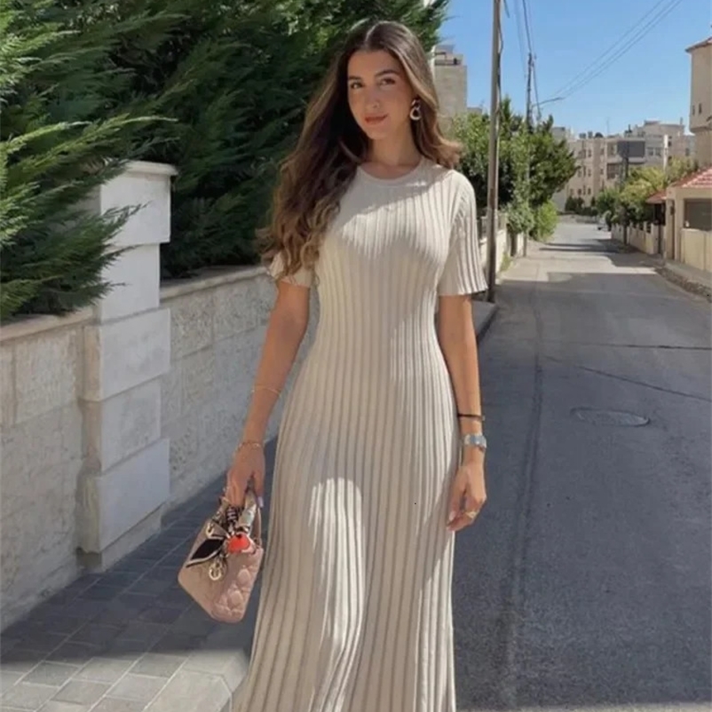Elegant Solid Ribbed Knitted Maxi Dress Women O-neck Short Sleeve Pleated Lace Up Dresses Summer Lady Streetwear Robe 240530