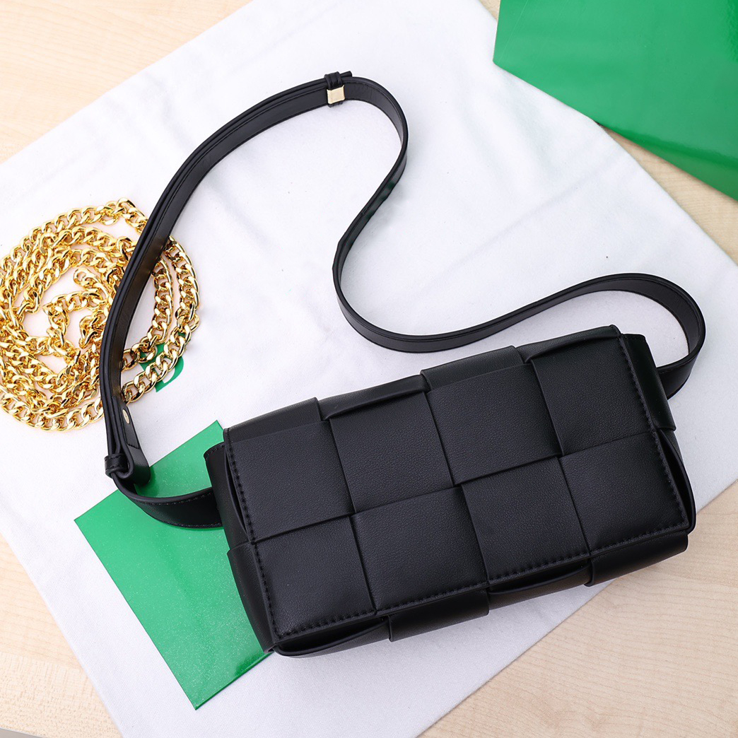Fanny Packs Designer Black Shoulder Bag Waist Bag High Quality Genuine Leather Cowhide Woven Bag with Gold Chain Luxury Purse Designer Crossbody Bag