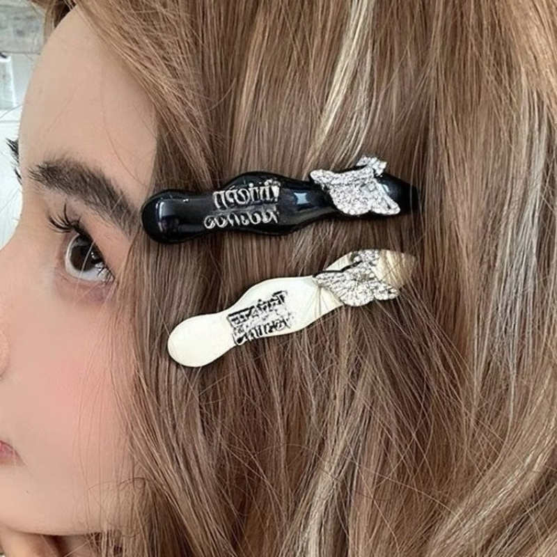 Designer Women&#039;s Hairpin Saturn Hairpin Letter Design Exquisite All-match Retro Niche Hairpin Multiple Options-image-1076820671