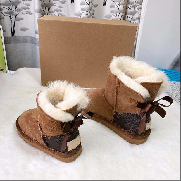 Designer Boots bow short women kids snow boots Soft comfortable Sheepskin keep warm plush mini Classics boots High quality