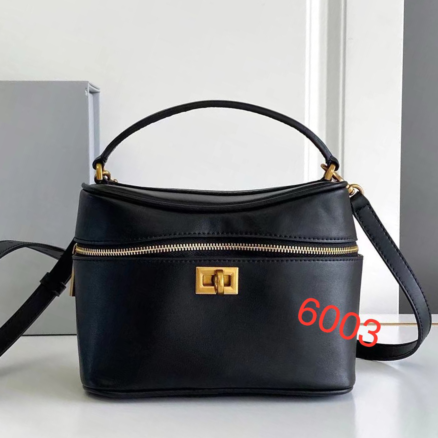 New Women Rodeo Vanity In Black Luxury Designer Smooth Genuine Leather Shoulder Bag Golden Hardware Crossbody Bag Turn Lock Closure Handbag Zipped C