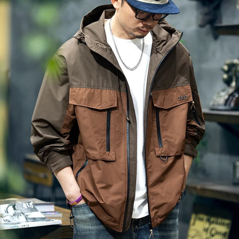 Spring Fashion large-sized hooded hard shell jacket mens loose casual cargo jacket top 250314