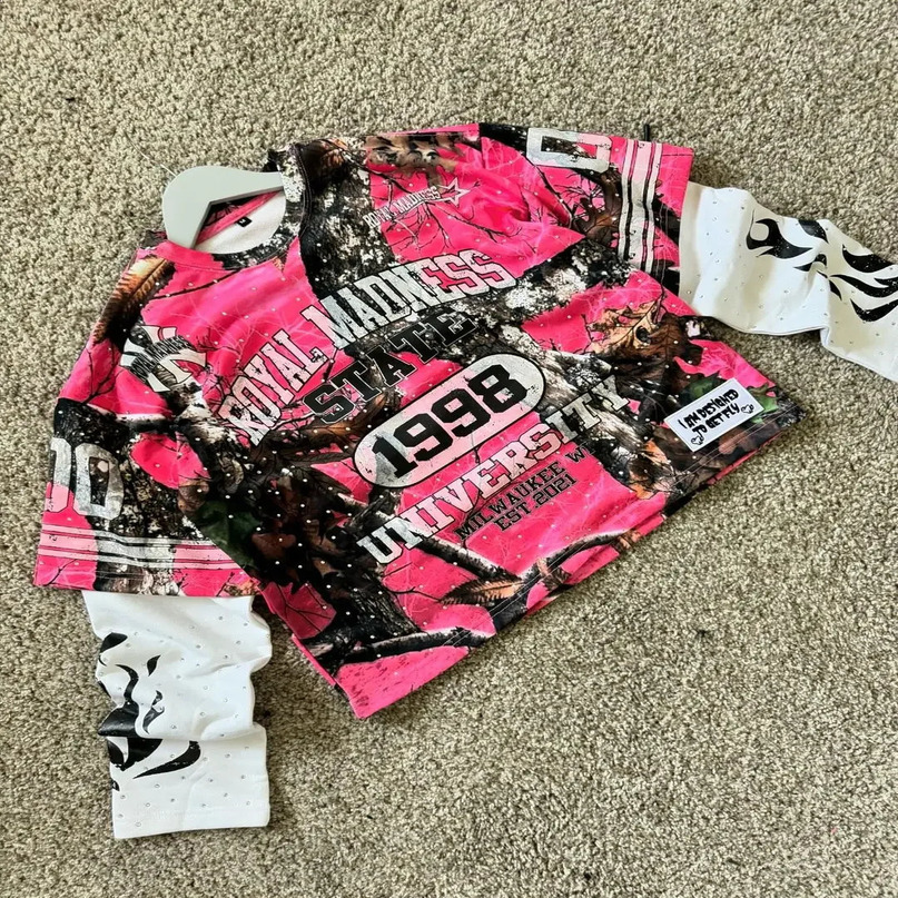 American retro hiphop letter printed long sleeved Tshirt Y2K streetwear loose Harajuku fashion street trend casual couple top 240822