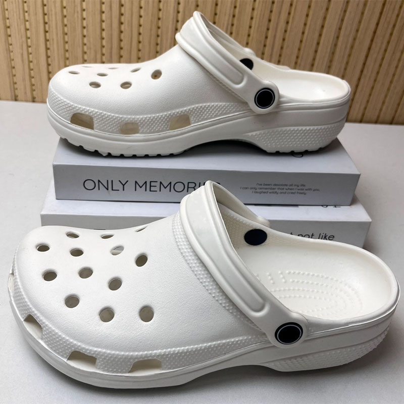 Top Quality Designer Clogs Sandals Waterproof Summer Beach Slides Slippers for Women Men Comfortable Outdoor Shoes Black White Red pink Slipper Plat