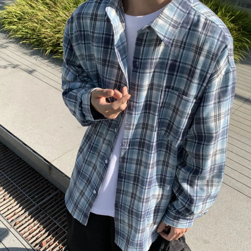 Autumn long sleeved mens oversized blue retro plain shirt mens street clothing Korean loose casual shirt mens retro shirt 250314