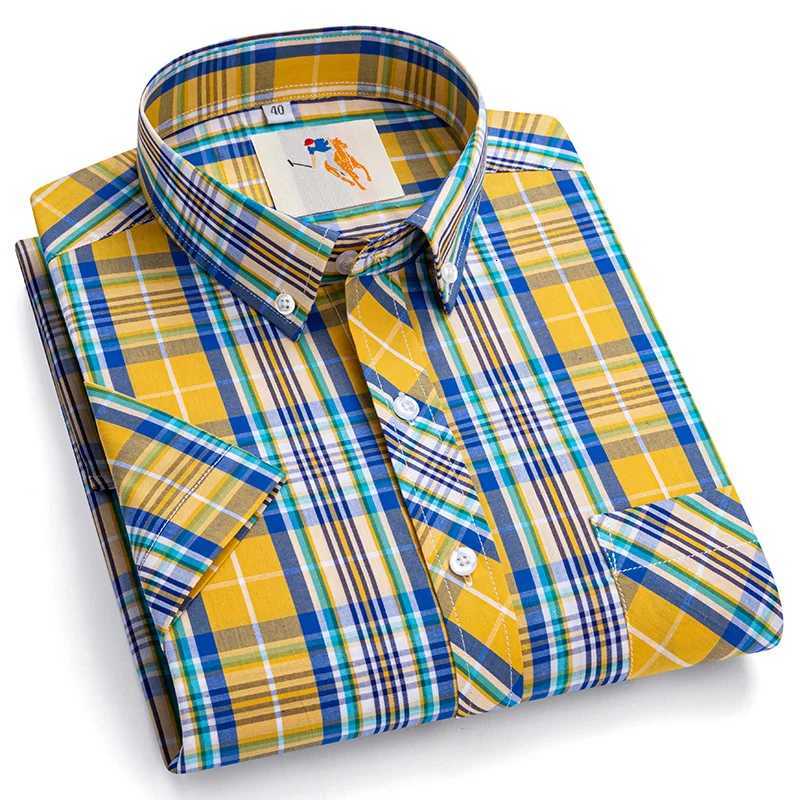2025 New in Mens Business Casual Social Wear Shirt Summer Cool New 100 Cotton Thin Plaid Shortsleeved Shirt Plus Size X250925