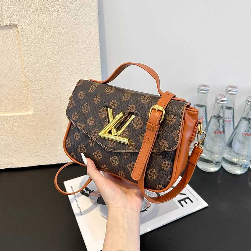 Modèles à la mode Femme Sac à bandoulière en cuir Womens Classics Vintage Style Crossbody Sac Luxury Designer Handheld Small Square Sac W250924