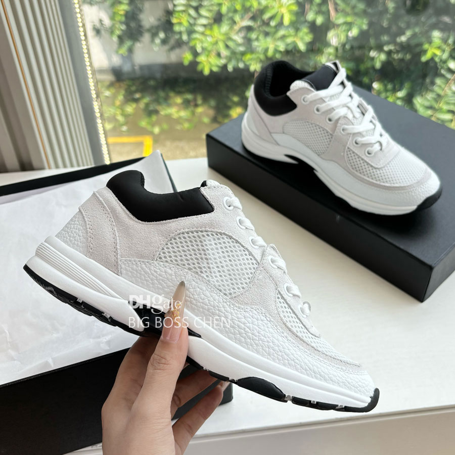 Luxury designer High quality new Letter suede white Square-toe sneakers Lace-up low-tops Tennis shoes womens Sports trainers shoes Leisure platform