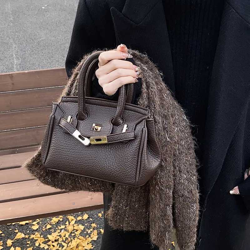 2025 French Style Shoulder Bag Adjustable Strap Vintage PU Convertible Tote Purse for Women Lightweight Commuter Daily W250924