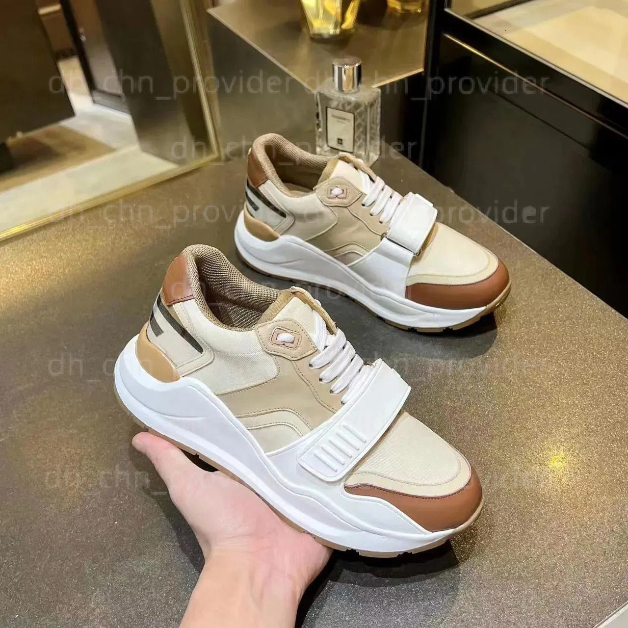 High quality Designer Shoe designer sneakers Vintage Ramsey Check shoes trainers Regis Cotton Suede Leather sneaker mens Archive Beige Birch Brown S