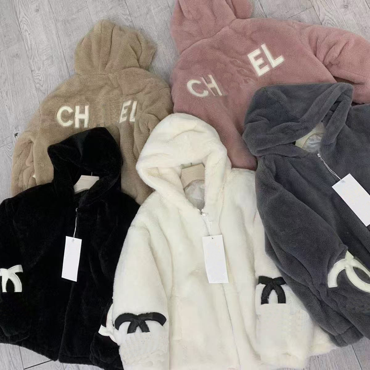 Winter warm coat womens fur jackets designer white fur coats fashionable letter C embroidered LOGO hooded fur coat