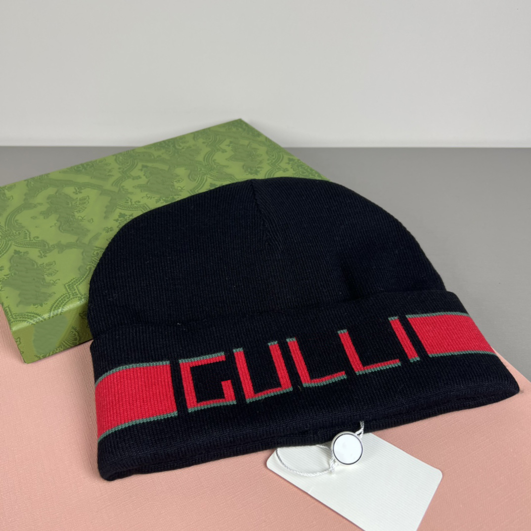 designer beanie Solid Color Alphabet Knit hat exquisite Luxury Hat trend autumn winter wool Elegance versatile temperament Casual fashion warm go