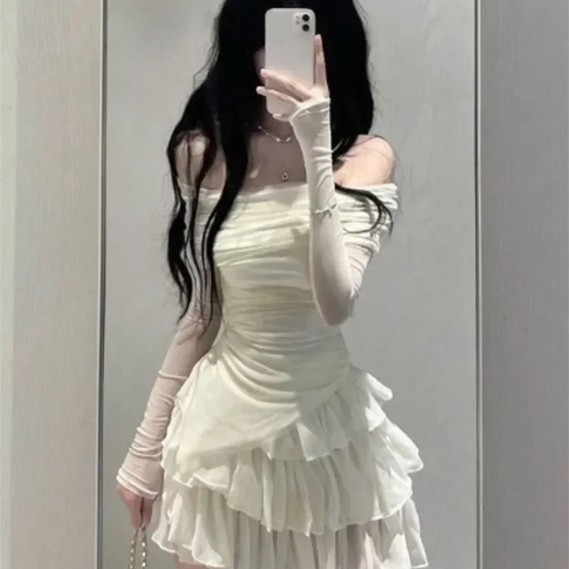 2024 Spring Two Pieces Skirt Set Women Y2k Crop Tops Tshirt Cake Skirts Japanese Kawaii Fashion Suits Chic Outwear Korean 240926Z af