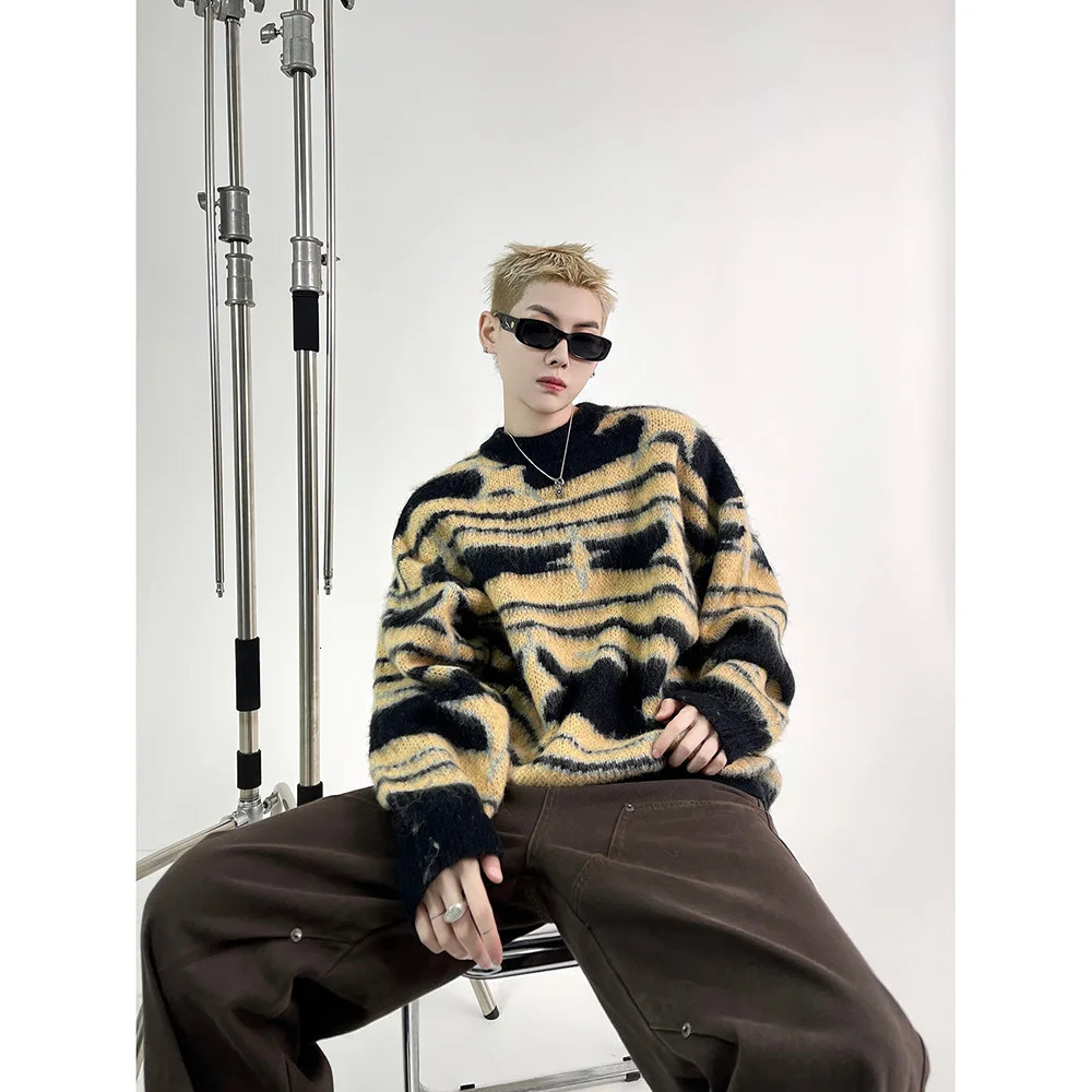 Retro Contrasting Star Jacquard Sweater Mens Autumn and Winter Loose Round Neck Pullover Knitted Sweater 250922BJ