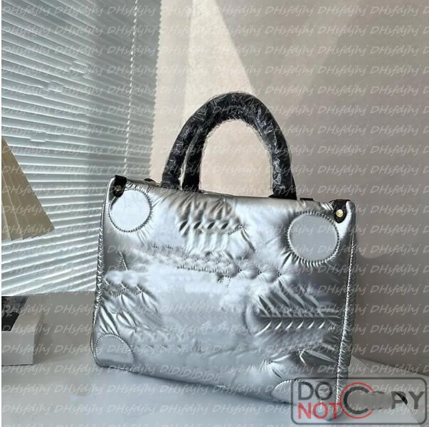 Sacs de créateurs d'hiver 10a de qualité 10a Feather Down Totes Grands sacs à main mous Boston Sac à provisions Crossbody avec lettre de broderie