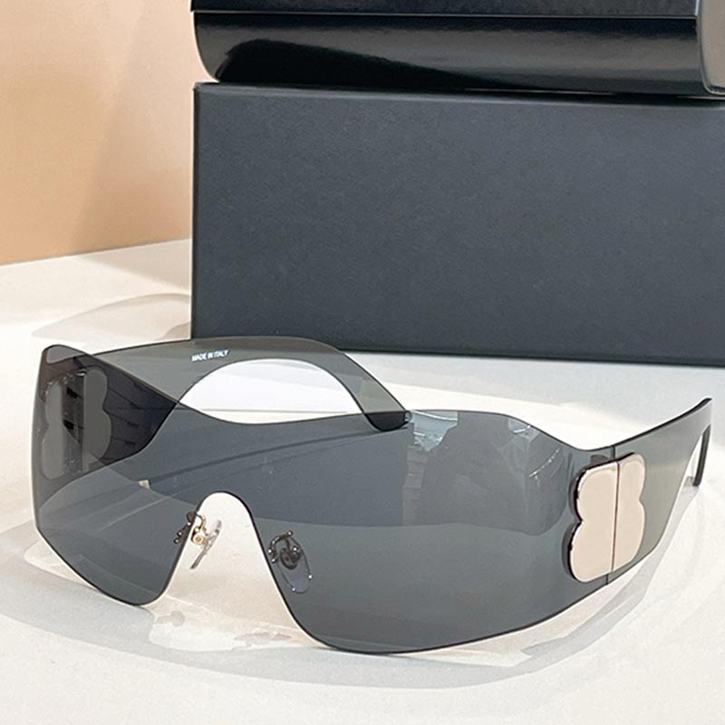 Women Bossy Mask Sunglasses BB0359S Brand Designer Frameless Mask Sunglasses Black Injected Nylon Frame and Temples Silver BB Logo Casual Fashion Me