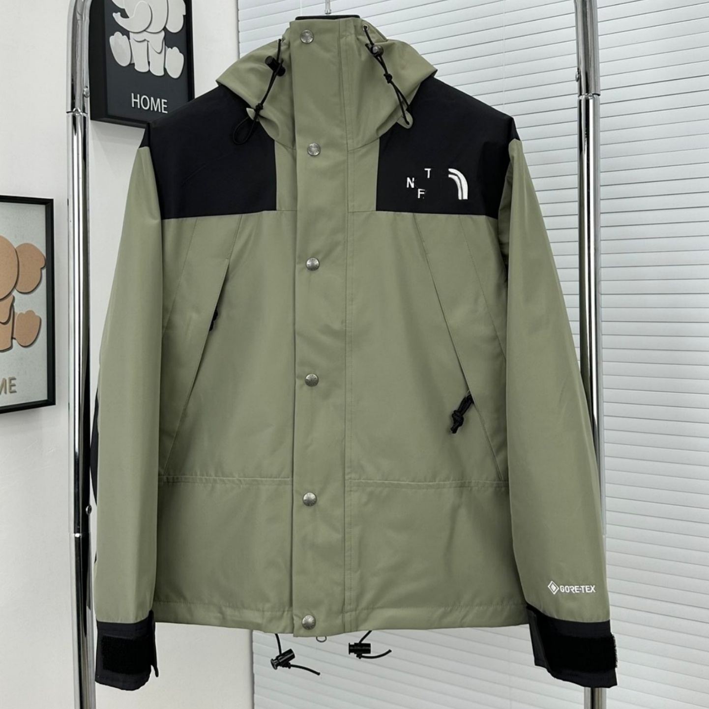 designer hoodie jacket Designer Original High Quality Mens Jackets Autumn Spring Thin Hooded Coat Outdoor Leisure Sports Windproof Waterproof