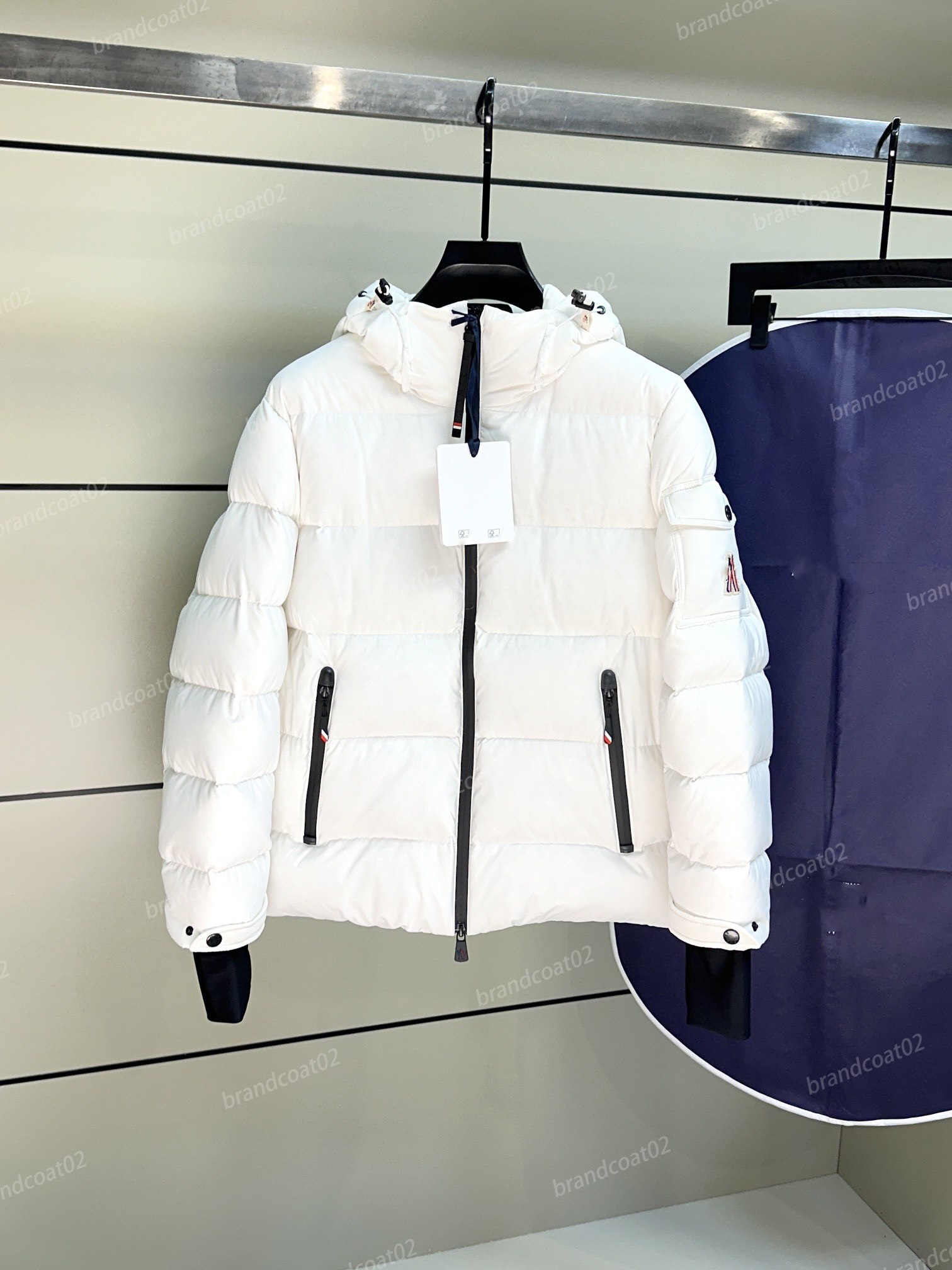 25ss topDesigner Fall/Winter new nylon waterproof casual down for men and women the same hooded fashion90 veet ski jacket