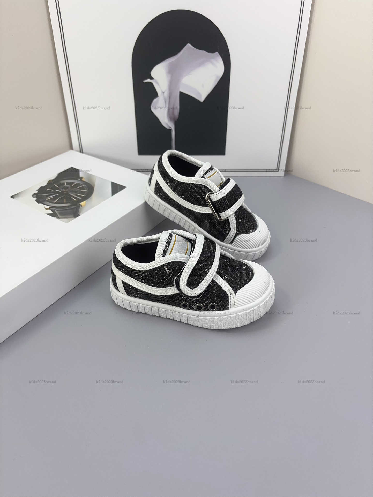New toddler canvas shoes Buckle Strap baby girls shoes Size 20-25 Box Packaging designer Kids shoe Grid printing infant walking shoe