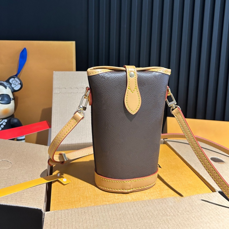 luxury designer Fold Me Pouch Leather Shoulder Bag Women sleek design Mini Handbag Purses Tote crossbody phone pocket bags