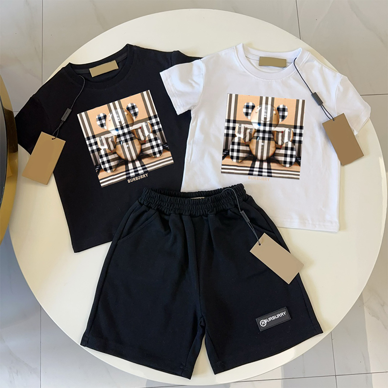 24ss Kids Designer Sets Tshirt Cotton Short Pant Hot Sale Suits Horse Boys Girl Cute Bear Sweatshirts Pants Shorts Suit Tracksuits Optional