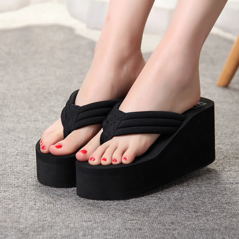 Thickened Bottom Flip Flops Women Summer Slippers Platform Beach Shoes Sandals Solid Color Streetwear Ladies Trendy Slippers 250107