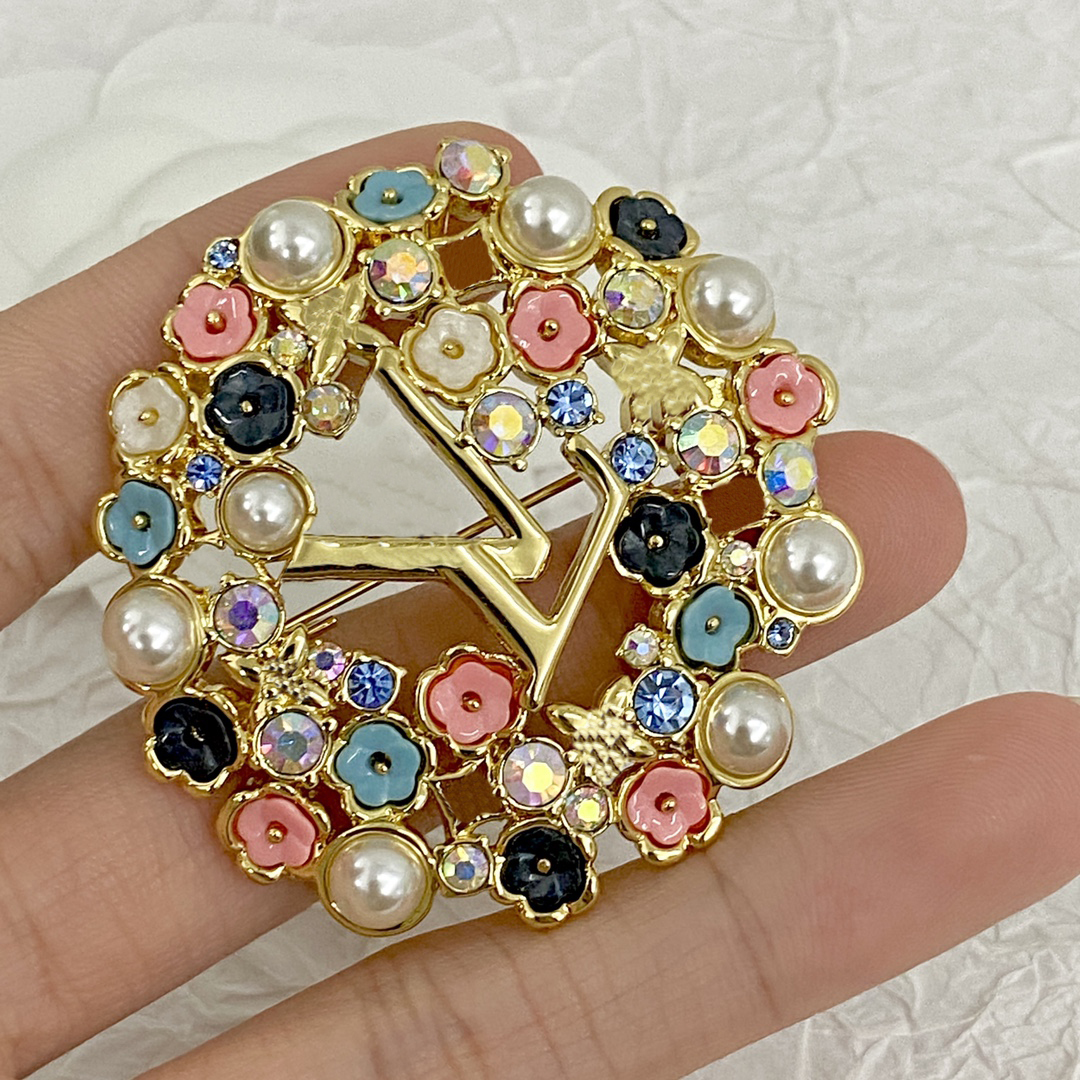 Women Designer Letter Brooches 18K Gold Plated Jewelry Brooch Pin Christmas Accessoriey Party Gift