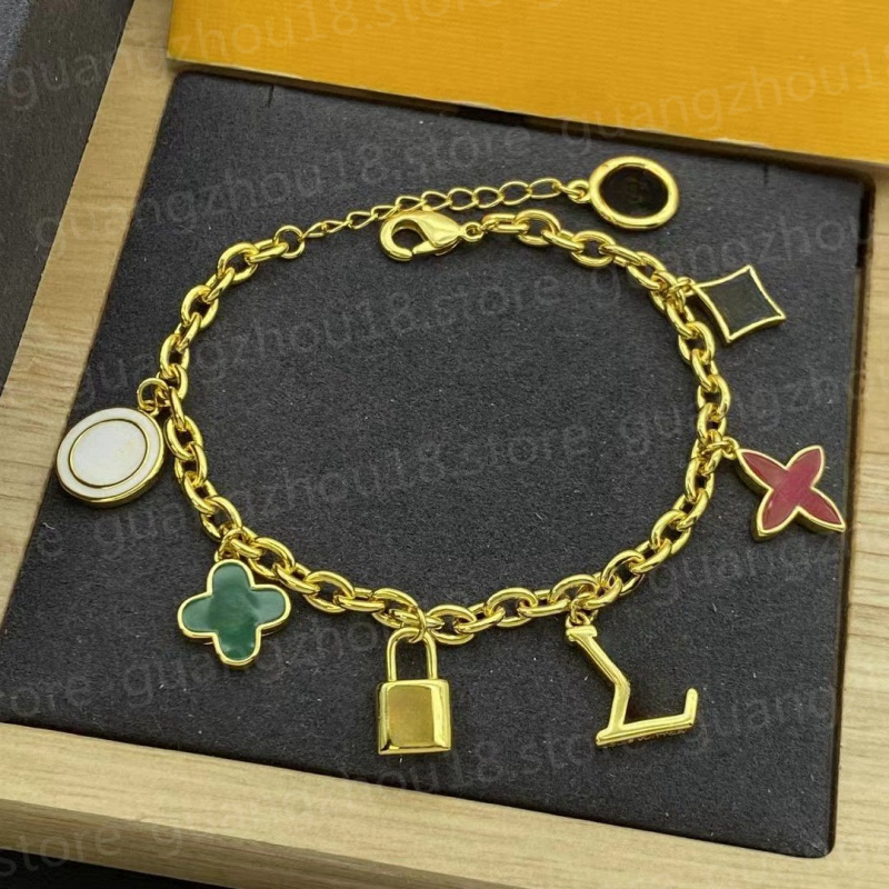 Fashion Designer Bracelets Luxury Women's Jewelry Chain with Pendant Festival Gifts 30279