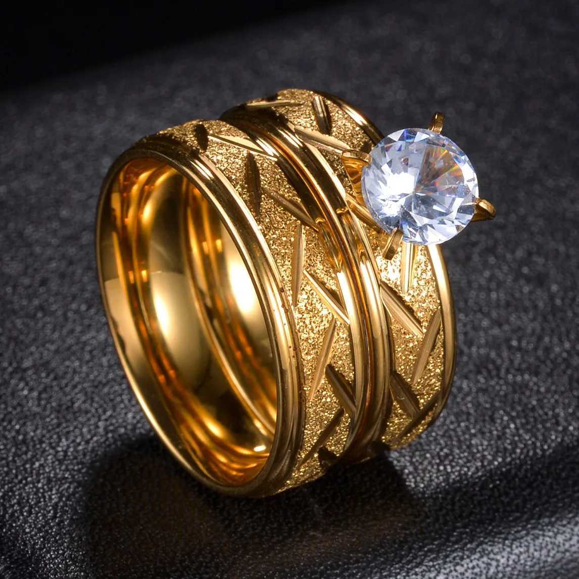 Fashionable and Simple Gold Plated Carving Ring Classic Zircon Couple Banquet Bridal Engagement Wedding Exquisite Jewelry W250109