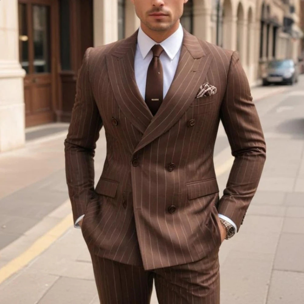 Fashion Double Breasted Lapel Blazer Brown Stripe Regular Length Mens Suits Custom Wedding 2 Piece Jacket Pants Outfits 250102Z