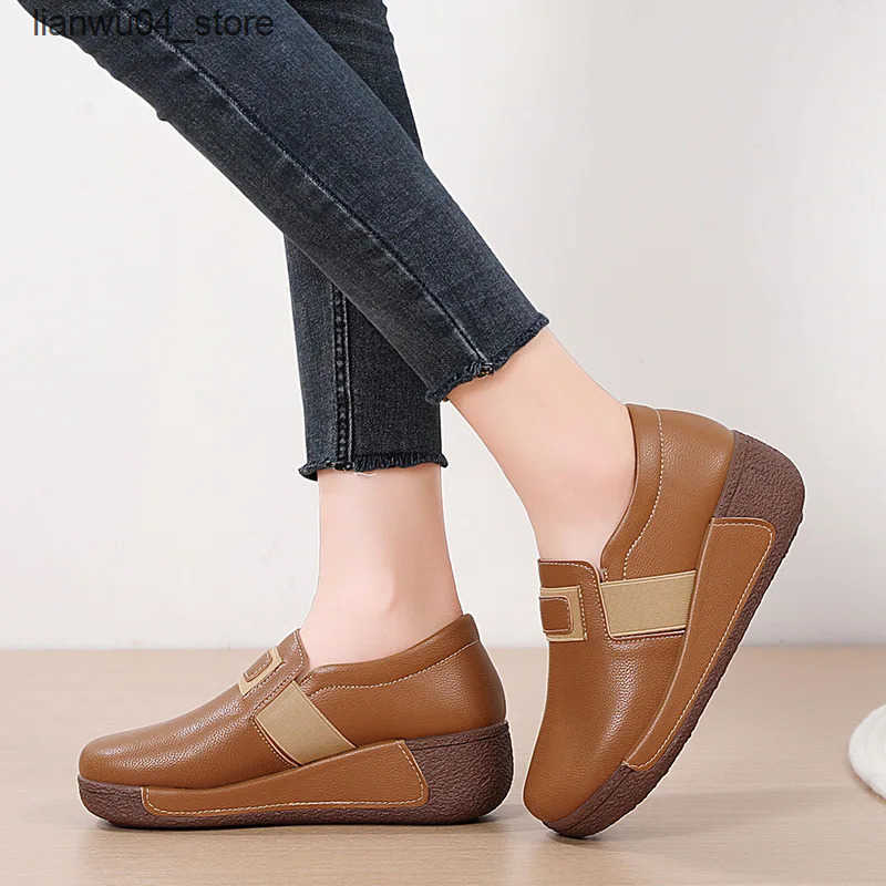 Casual Shoes 2023 New Fashion Spring Autumn Women Flats Platform Loafers Ladies Comfort Wedge Moccasins Orthopedic Slip on Casual Shoes H250118