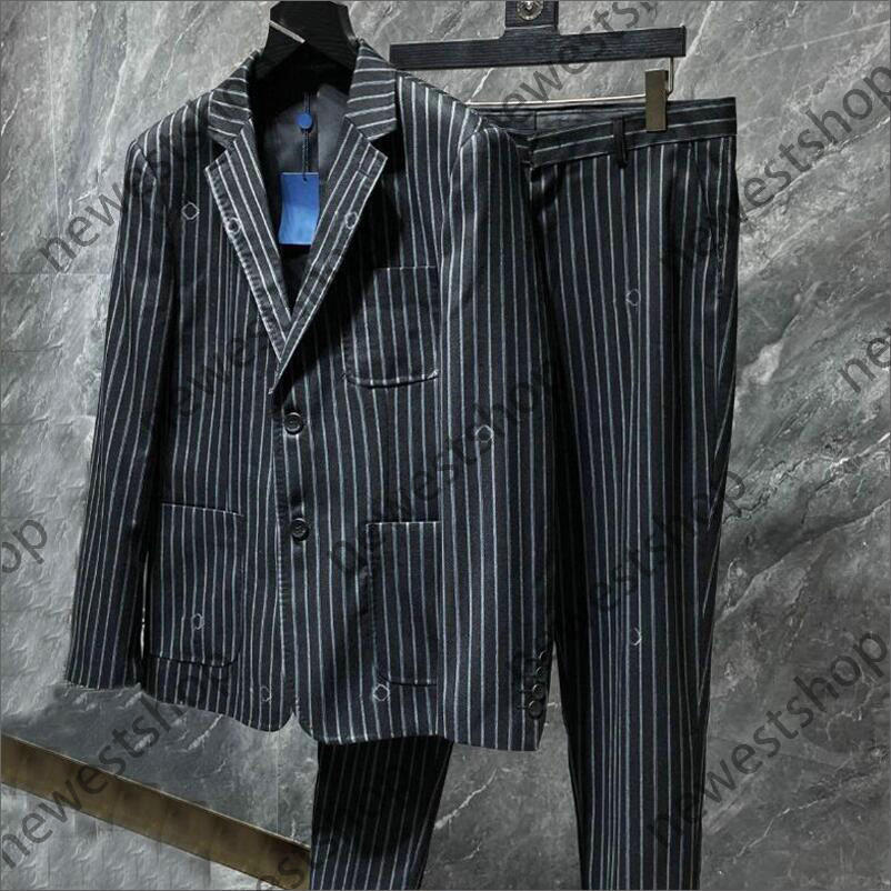 Costumes de créateurs pour hommes Blazers Vêtements de loisirs de luxe de style occidental Manteaux imprimés jacquard rayés Veste imprimée irrégu