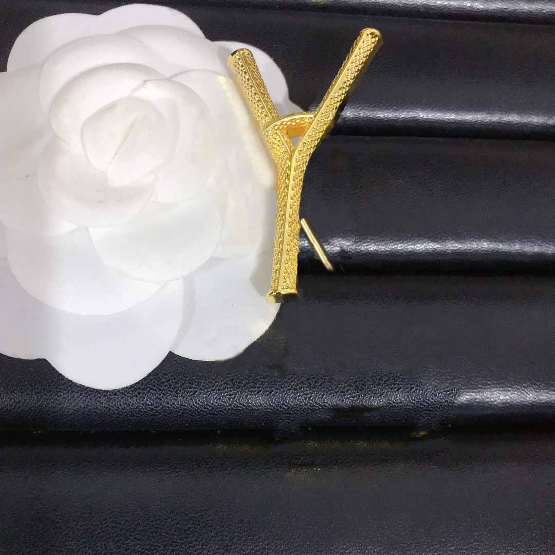 Brooches Women Designer Brand Letter Brooches Gold Plated Steel Seal High Quality Jewelry Brooch Pin Marry Christmas Party Gift Accessorie AA