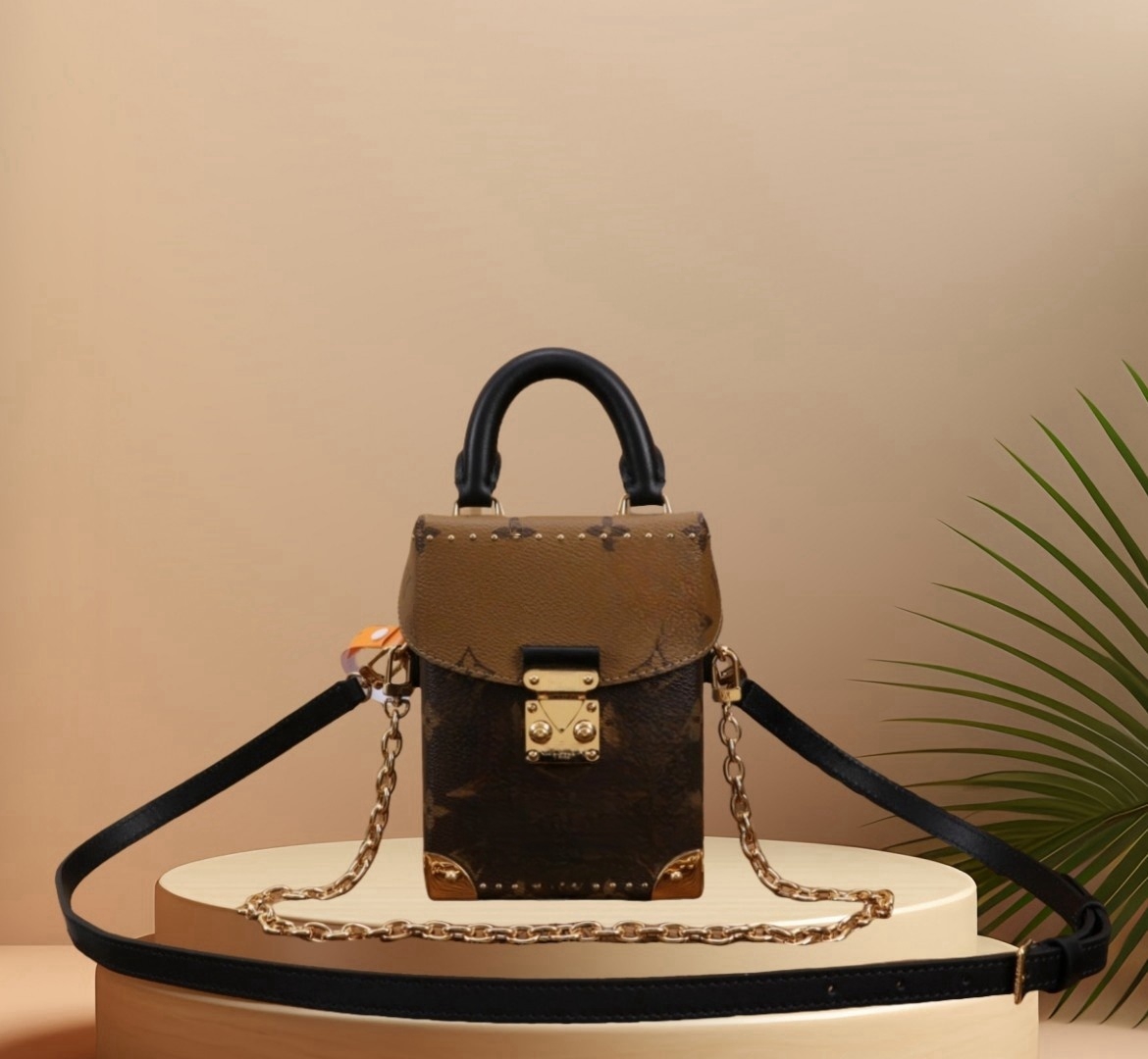 Master Quality Classic Cosmetic Sac avec Lock Premium Designer en cuir en cuir Sac Messenger Femme Femme Box de style de style Classic Sac à main