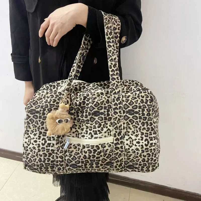 Arrival Leopard Print Canvas Womens New Fashion Shoulder Bag Large Capacity Travel Handbag Z250118