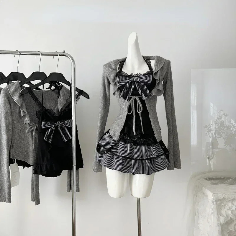 Ensemble 3 pièces japonais Kawaii Lolita doux pour femmes, gilet Slim avec nœud Y2k, Cardigan décontracté, taille haute, jupe Chic à rayures fine