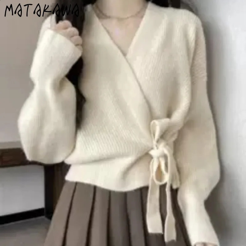Matakawa Bandage Short Cardigans Autumn Winter V Neck Lantern Sleeve Solid Women Sweaters Korean Fashion Loose Sueteres Mujer 250107Z