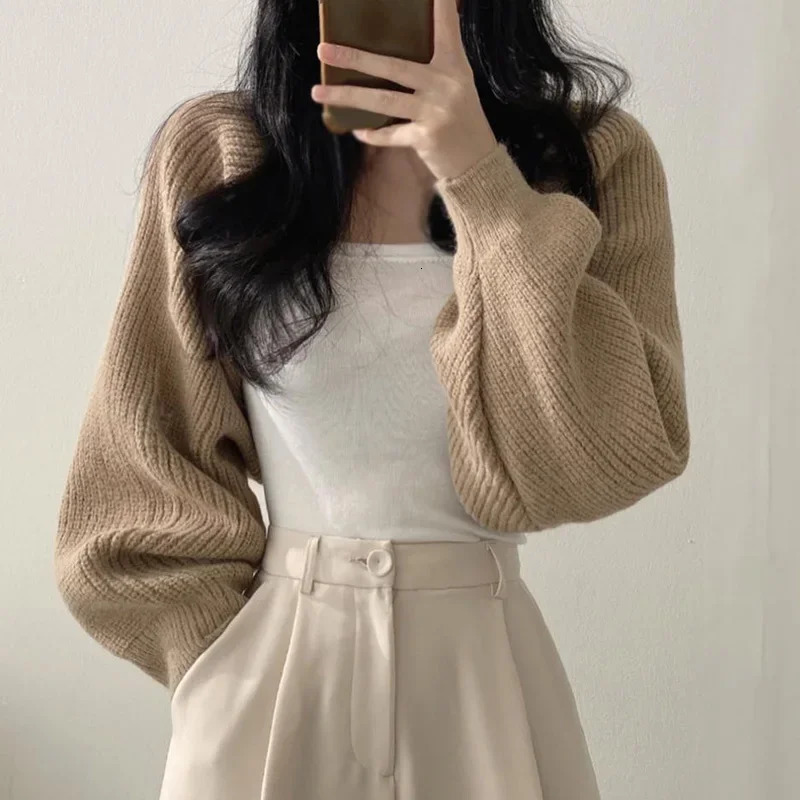 Autumn Knitted Short Cardigan Womens Lantern Sleeve Thick Sweater AllMatch Shawl Fashion Ladies Top Solid Color 250107Z